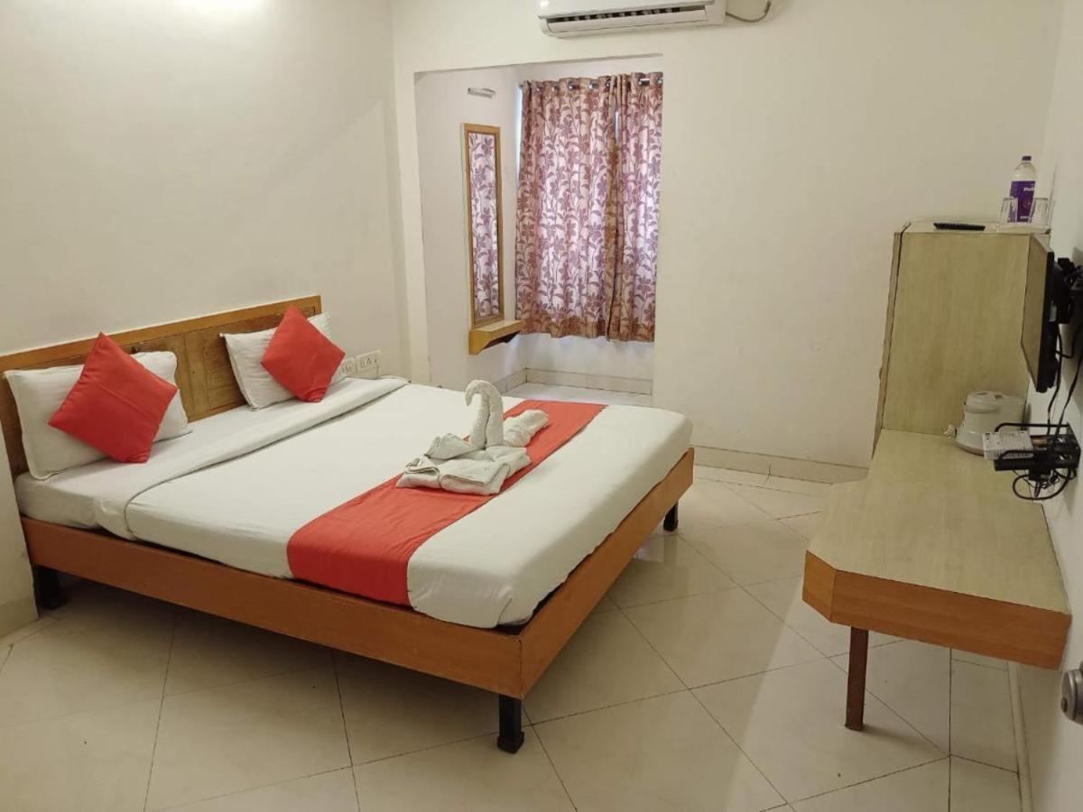 Hotel Kalasai Shirdi Extérieur photo