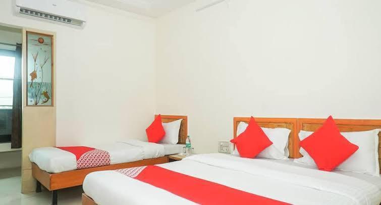Hotel Kalasai Shirdi Extérieur photo